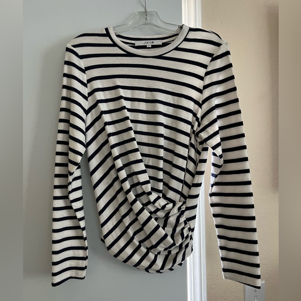 NWOT Joe's Jeans Navy Blue and Cream Ruched Long Sleeve Tee